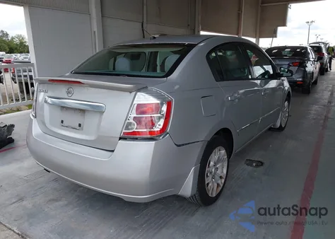 2012 Nissan Sentra 2.0 S z USA, uszkodzony, nr VIN 3N1AB6AP2CL777397